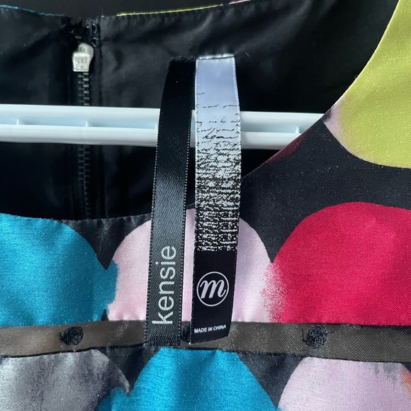 Colorful Sleeveless Dress - Picture 4 of 4